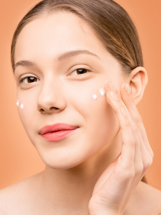 skin-cleanser-template-face-lotion-img skin-cleanser-template-face-lotion-img